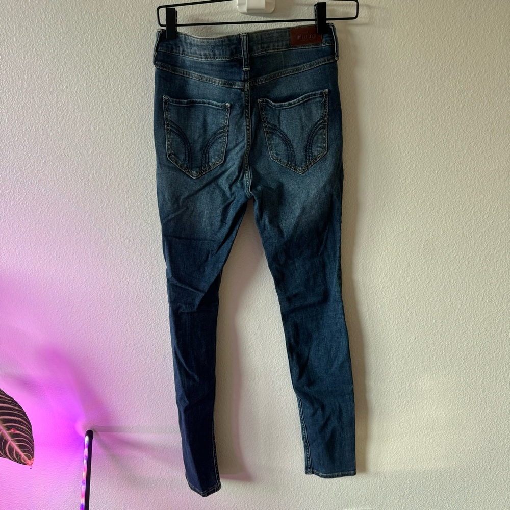 Hollister High Rise Super Skinny Jeans - Picture 2 of 3
